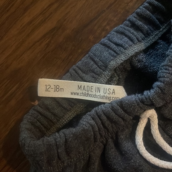 Childhoods clothing 12-18 month - Picture 3 of 3